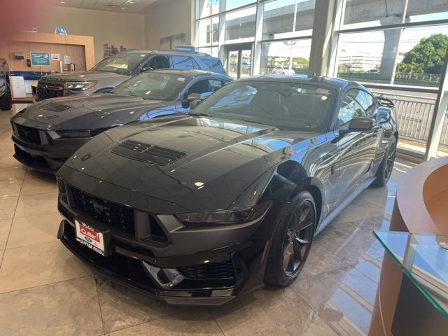 New 2026 Ford Mustang Dark Horse image 3
