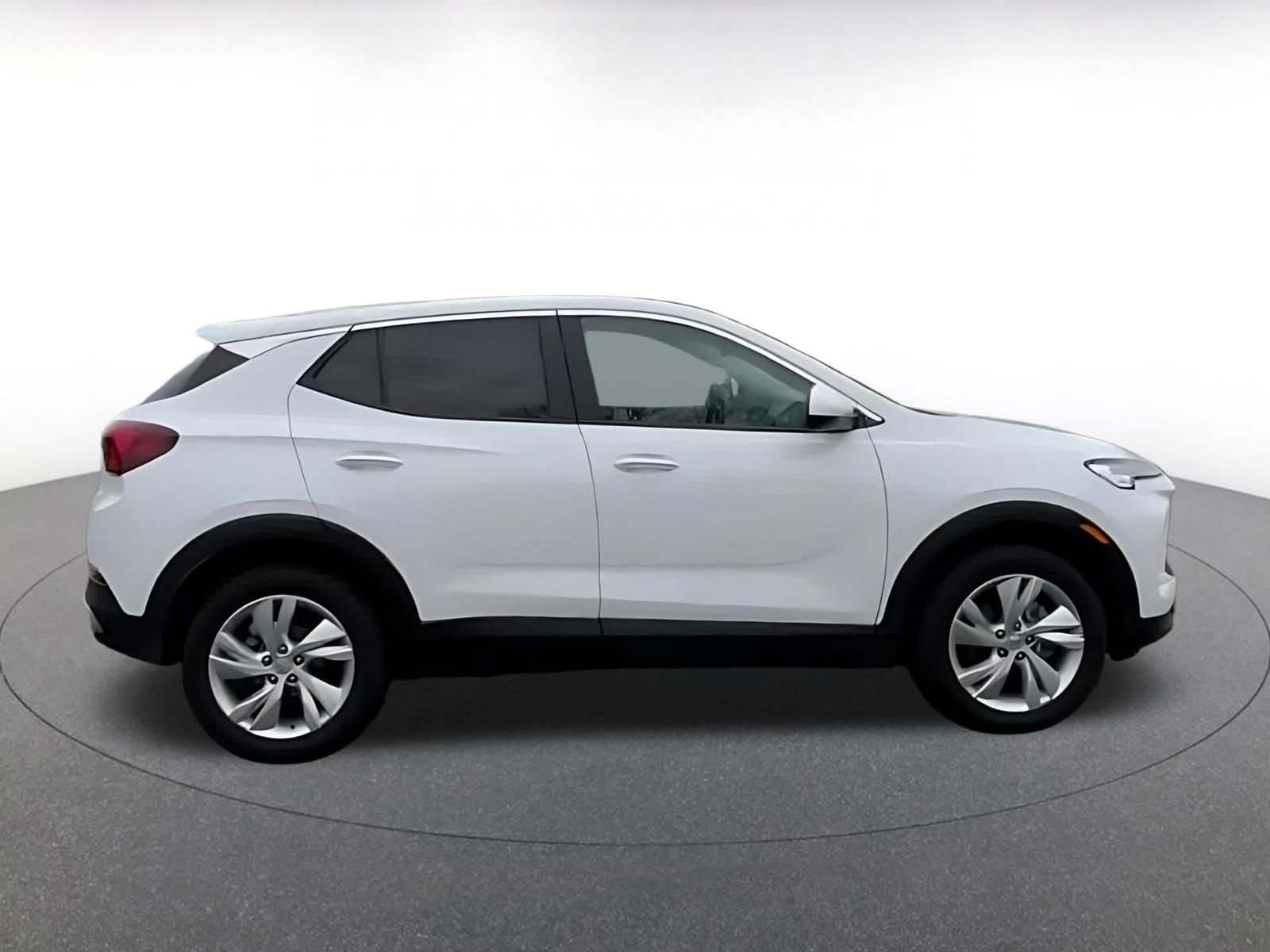 Used 2025 Buick Encore GX Preferred image 16