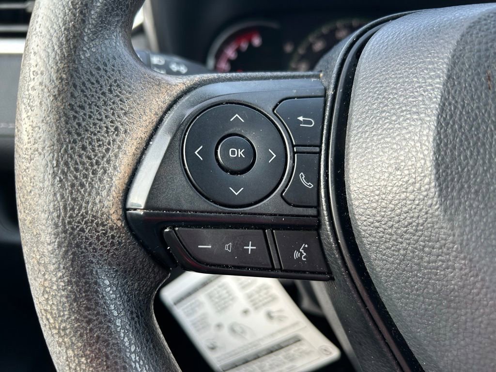 Used 2023 Toyota RAV4 XLE image 20