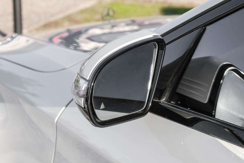 Used 2016 Mercedes-Benz S 550 Sedan image 55