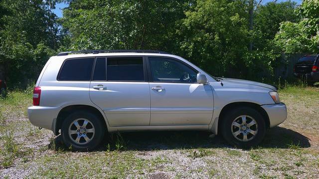 Used 2004 Toyota Highlander 2WD V6 image 3