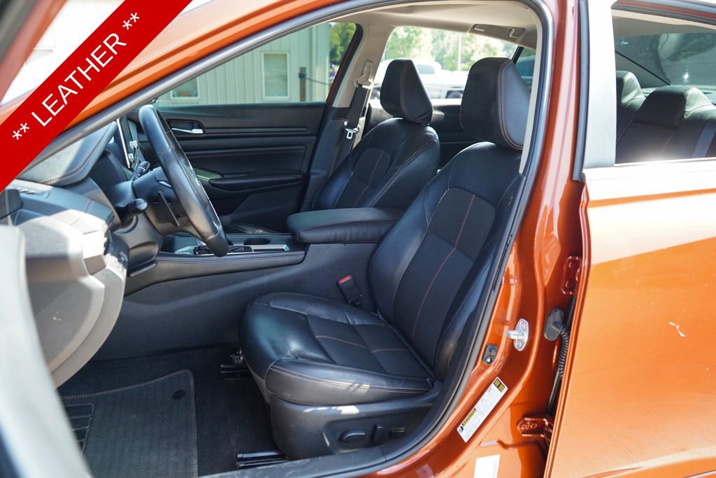 Used 2020 Nissan Altima 2.5 SR w/ Premium Package FWD image 7