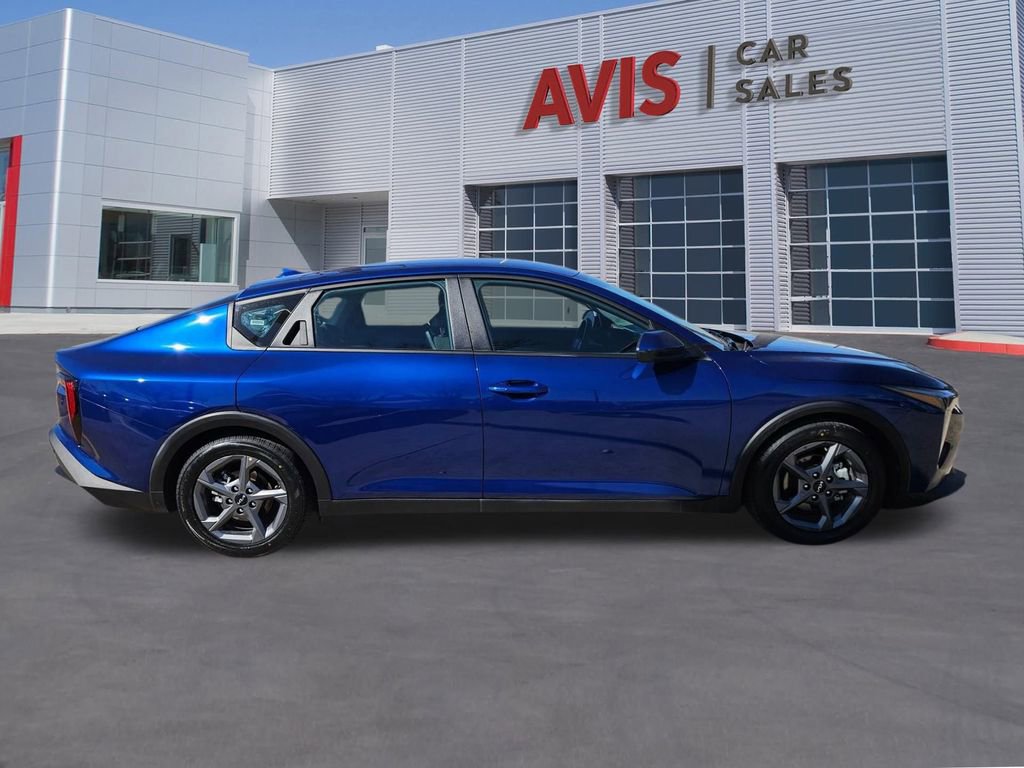 Used 2025 Kia K4 LXS image 7