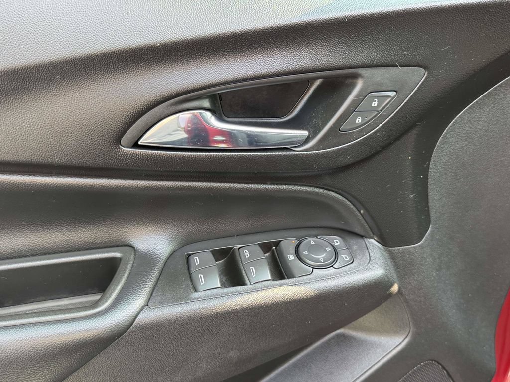 Used 2020 Chevrolet Equinox LT w/ Driver Convenience Package FWD image 20