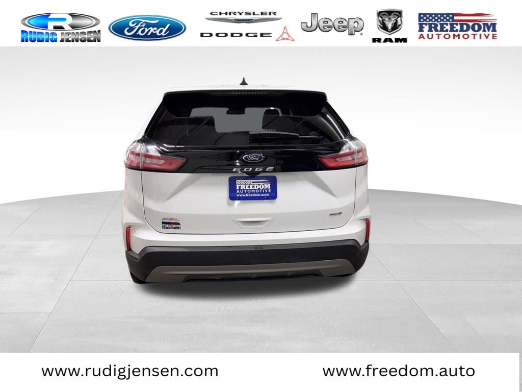 Used 2024 Ford Edge SEL image 4