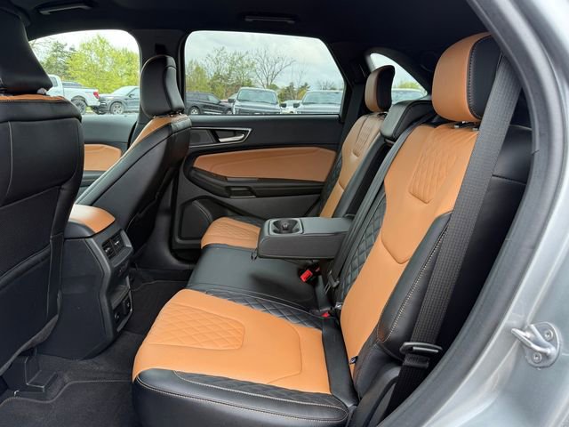 Certified 2023 Ford Edge Titanium w/ Equipment Group 301A AWD/4WD image 9