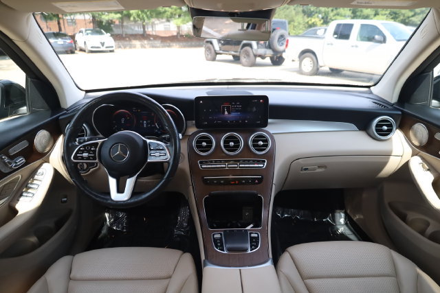 Used 2021 Mercedes-Benz GLC 300 4MATIC w/ Multimedia Package image 11