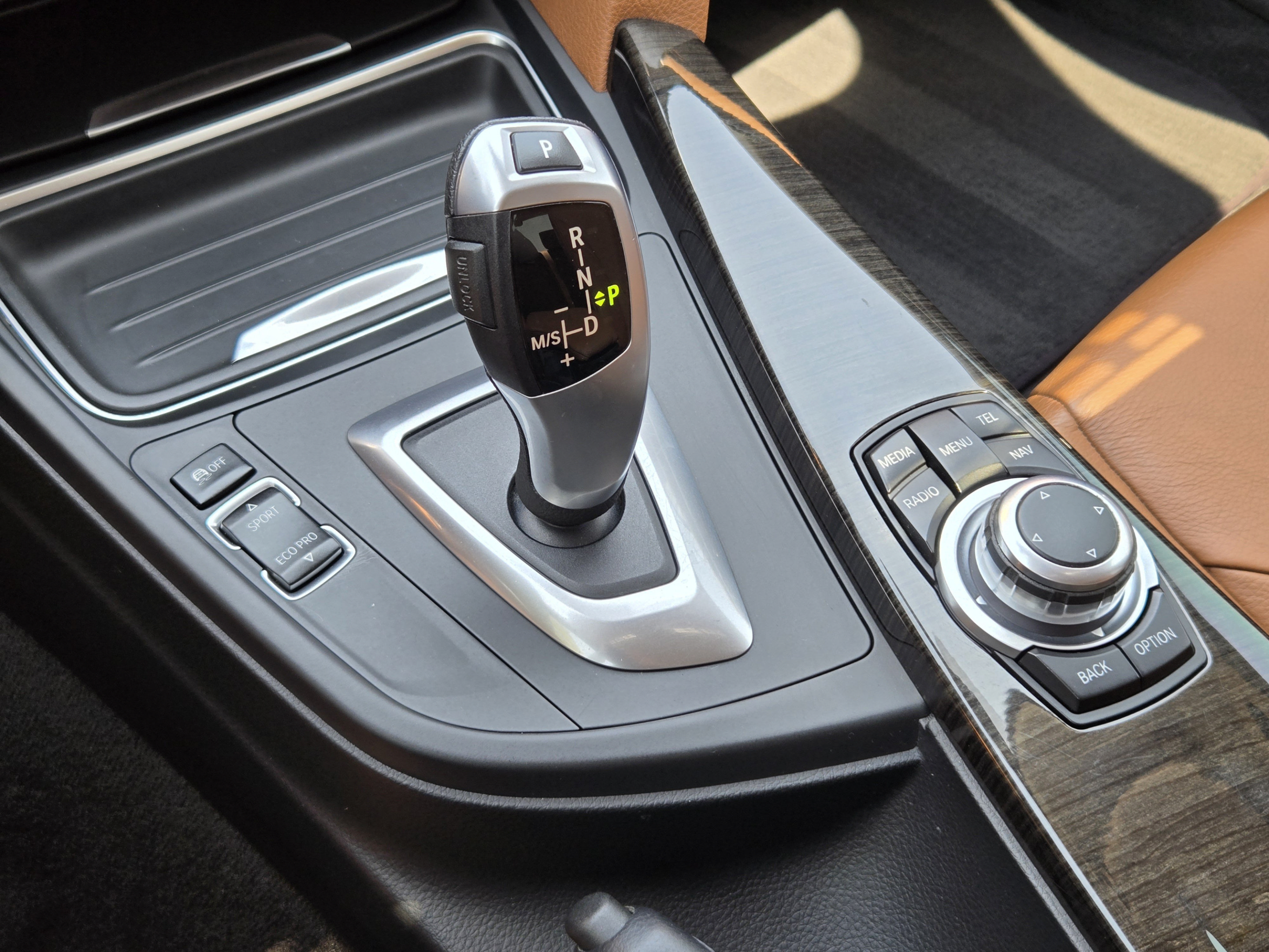 Used 2013 BMW 335i xDrive Sedan AWD/4WD image 18
