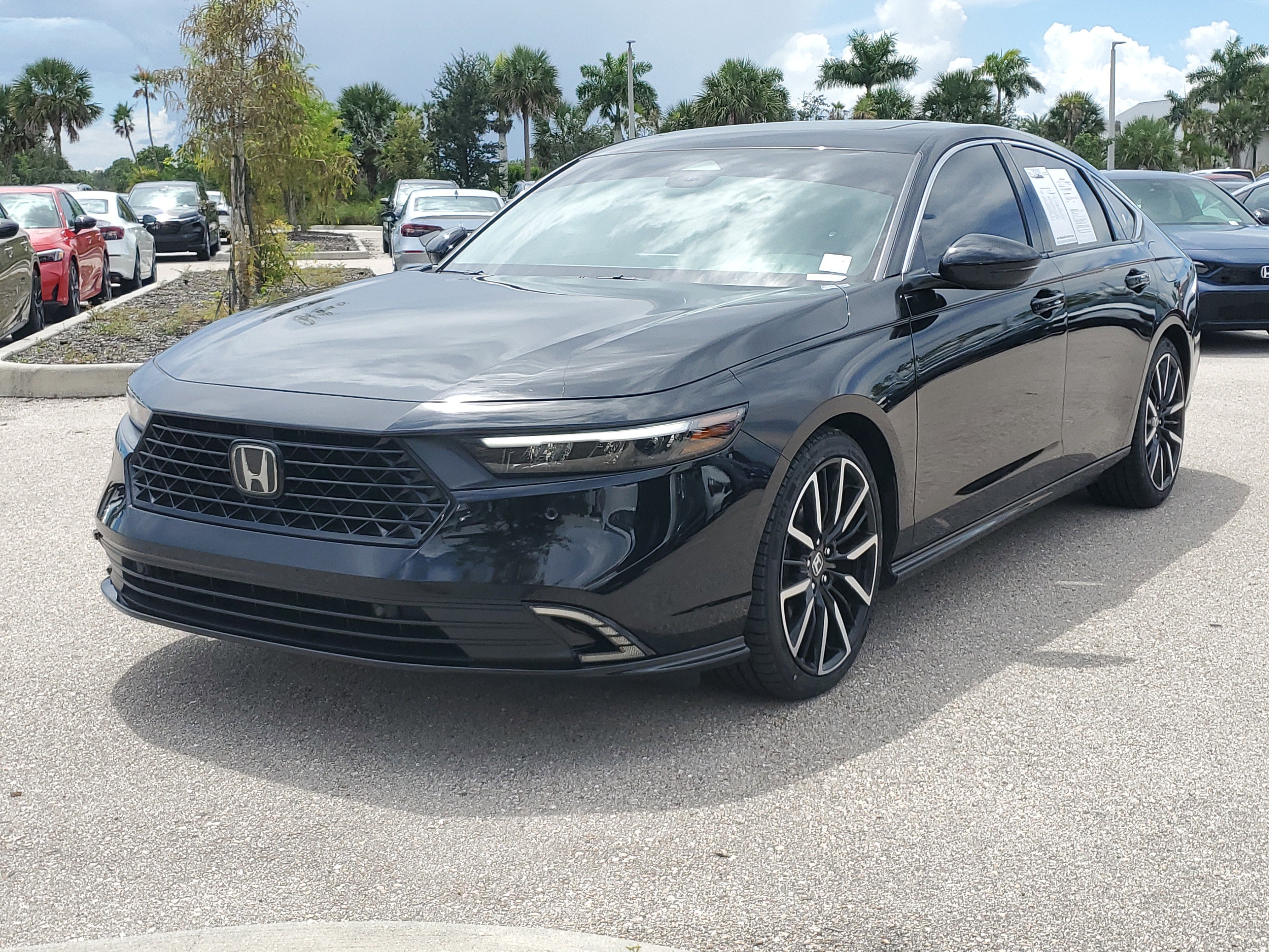 Used 2024 Honda Accord Touring image 9