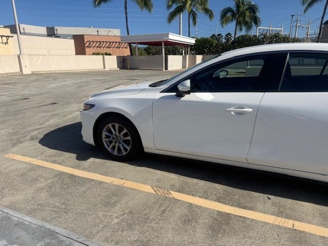 Used 2021 MAZDA MAZDA3 s FWD image 3