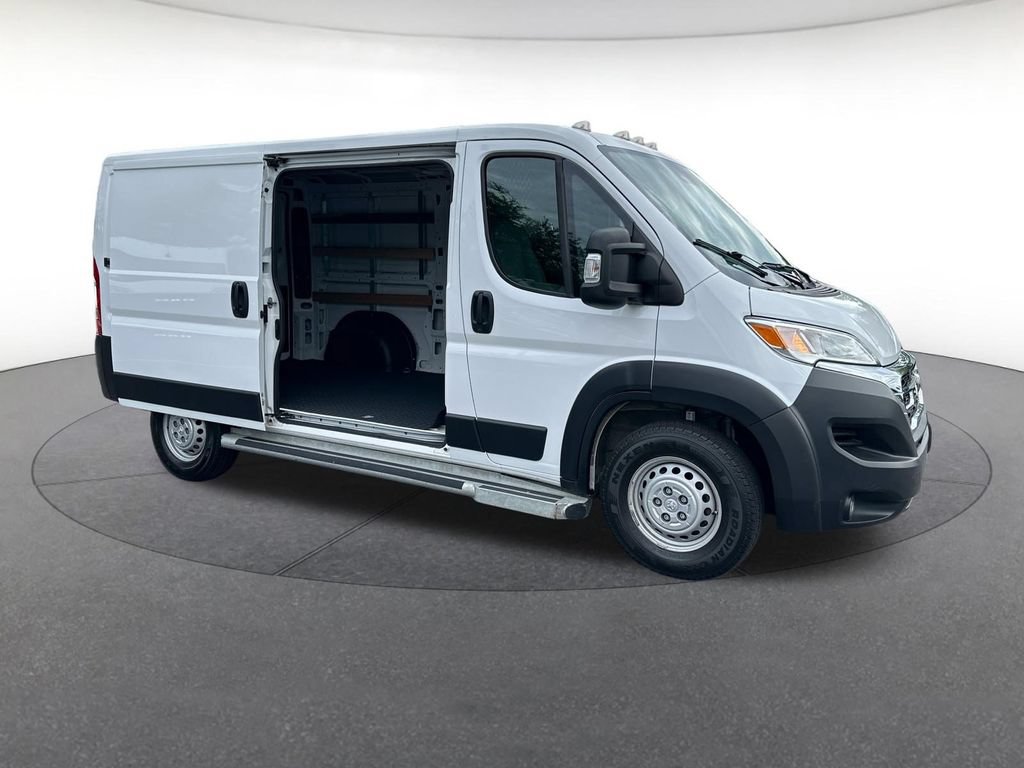 Used 2025 RAM ProMaster 2500 w/ U-Haul Equipment Group FWD image 15