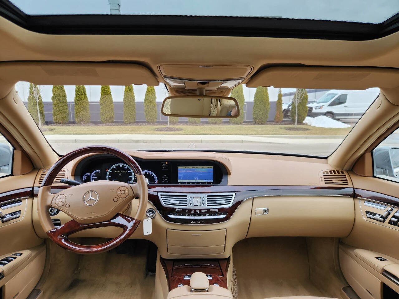 Used 2010 Mercedes-Benz S 550 4MATIC image 7