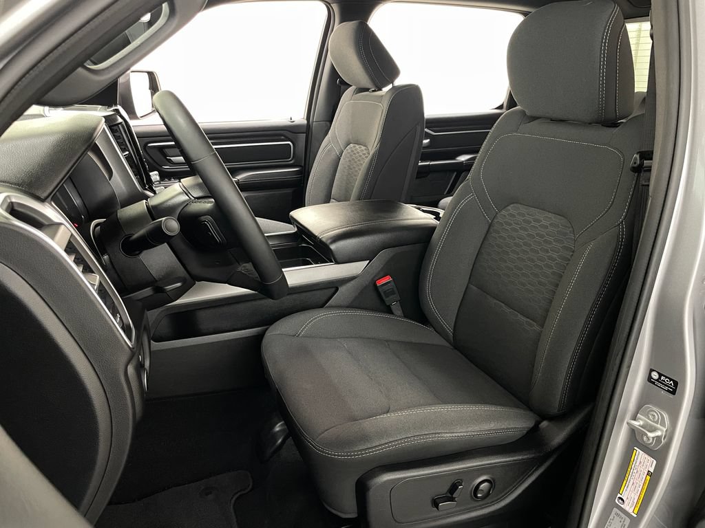 Used 2025 RAM 1500 Big Horn AWD/4WD image 24