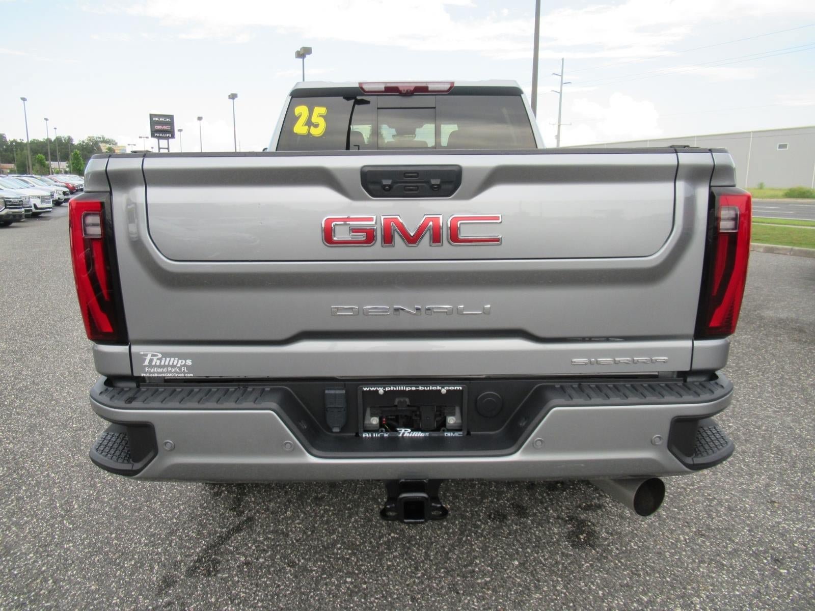 Used 2025 GMC Sierra 2500 Denali w/ Denali Reserve Package AWD/4WD image 6