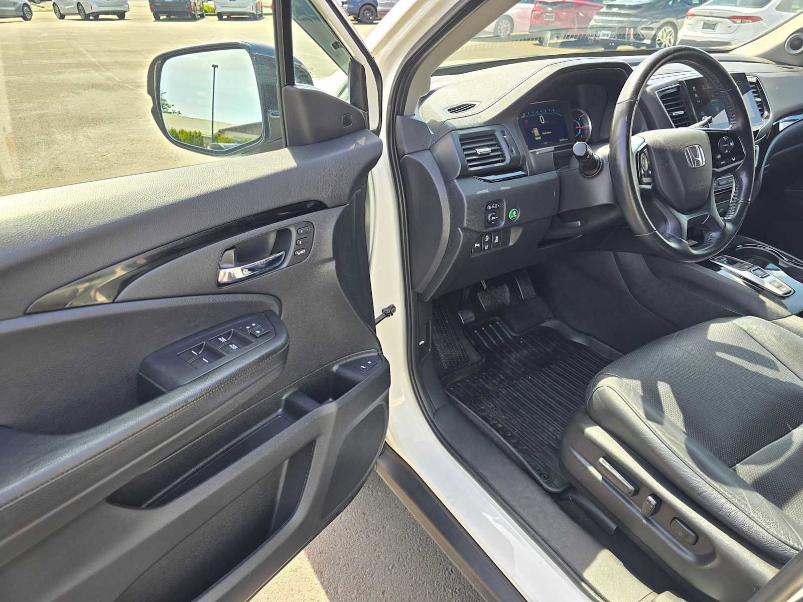 Used 2019 Honda Pilot Elite image 22