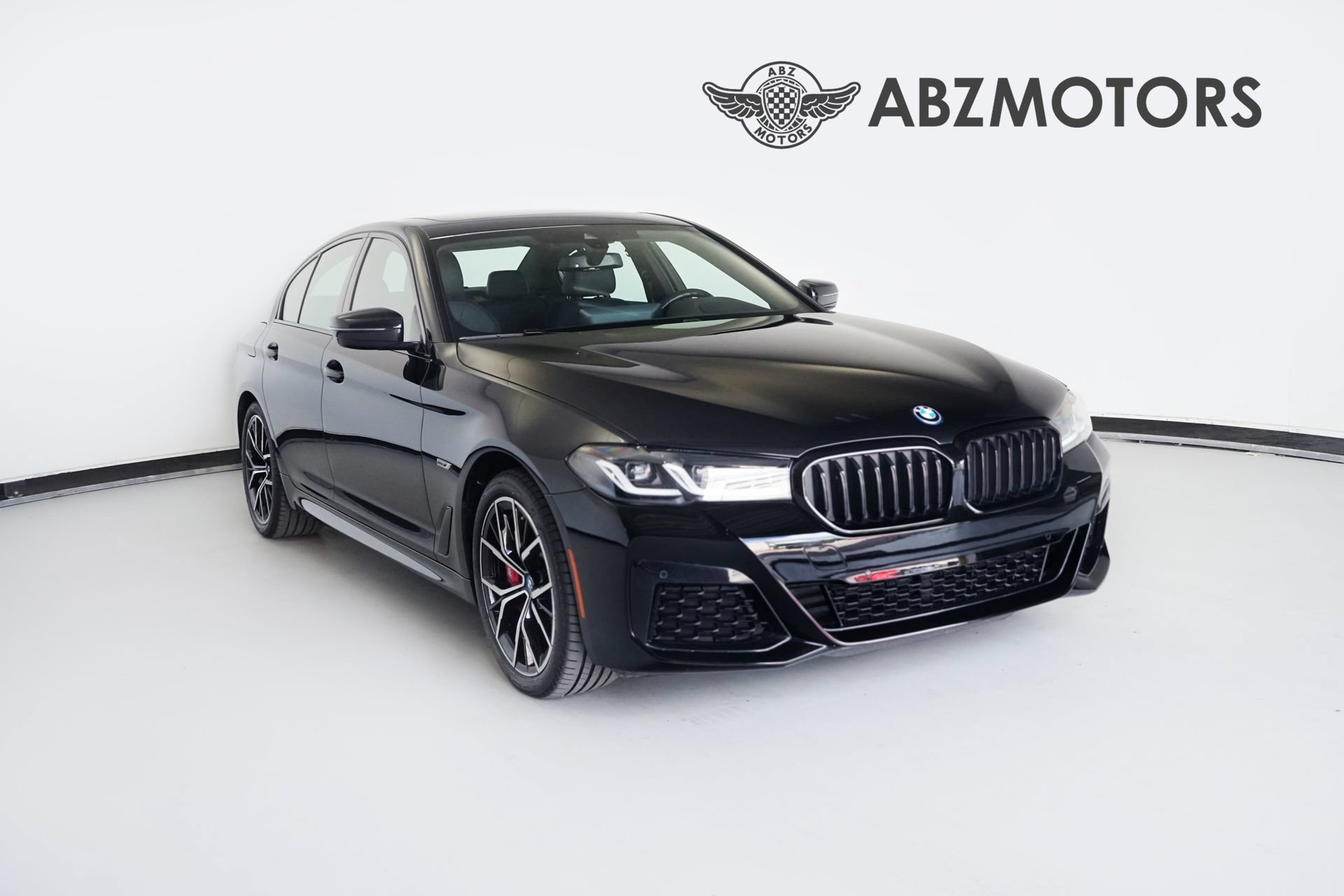 Used 2023 BMW 530e xDrive w/ Premium Package