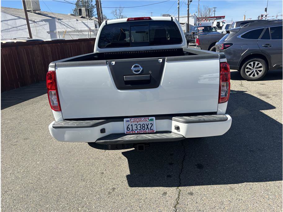 Used 2016 Nissan Frontier Desert Runner image 6