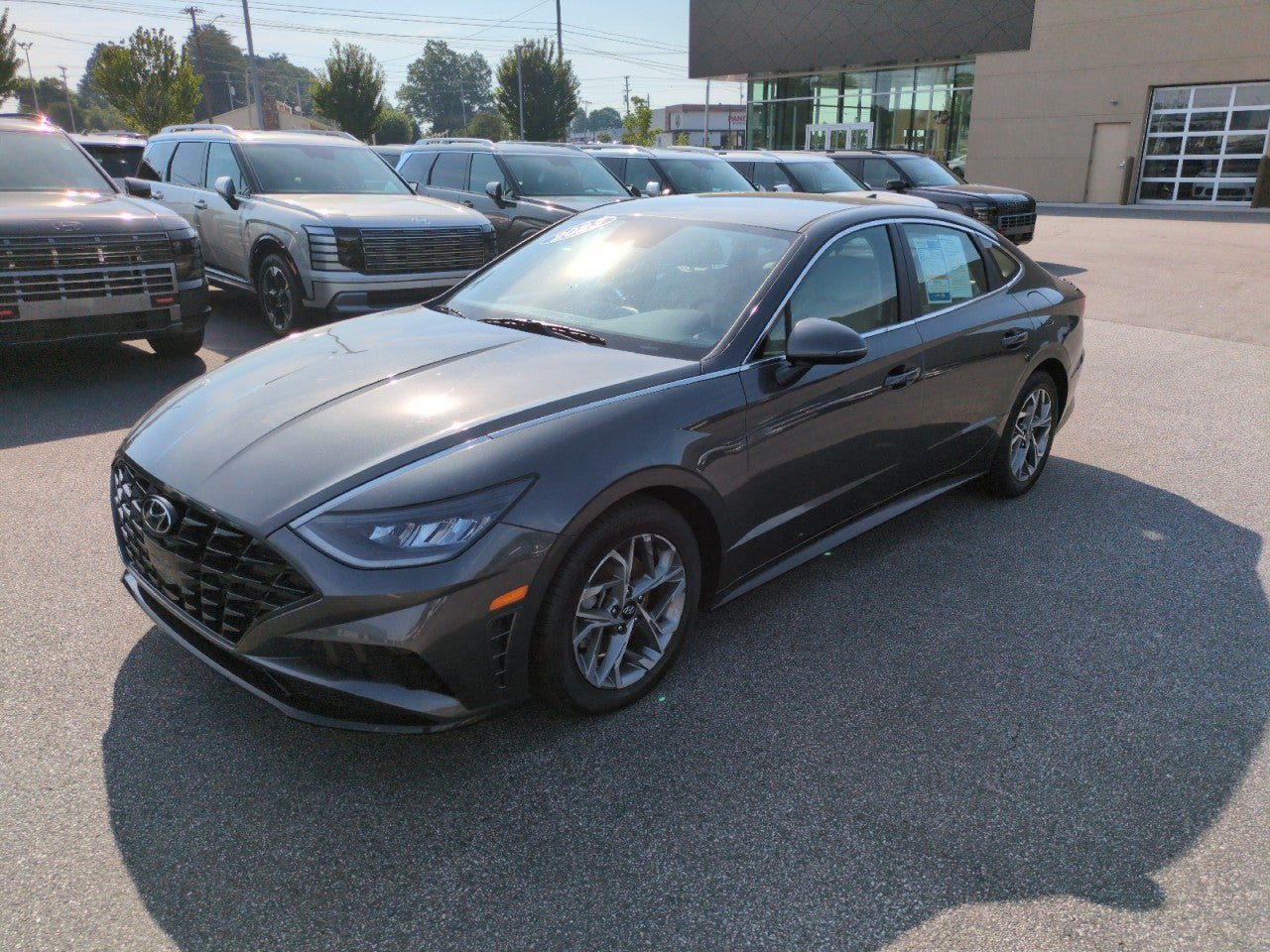 Used 2023 Hyundai Sonata SEL FWD image 3