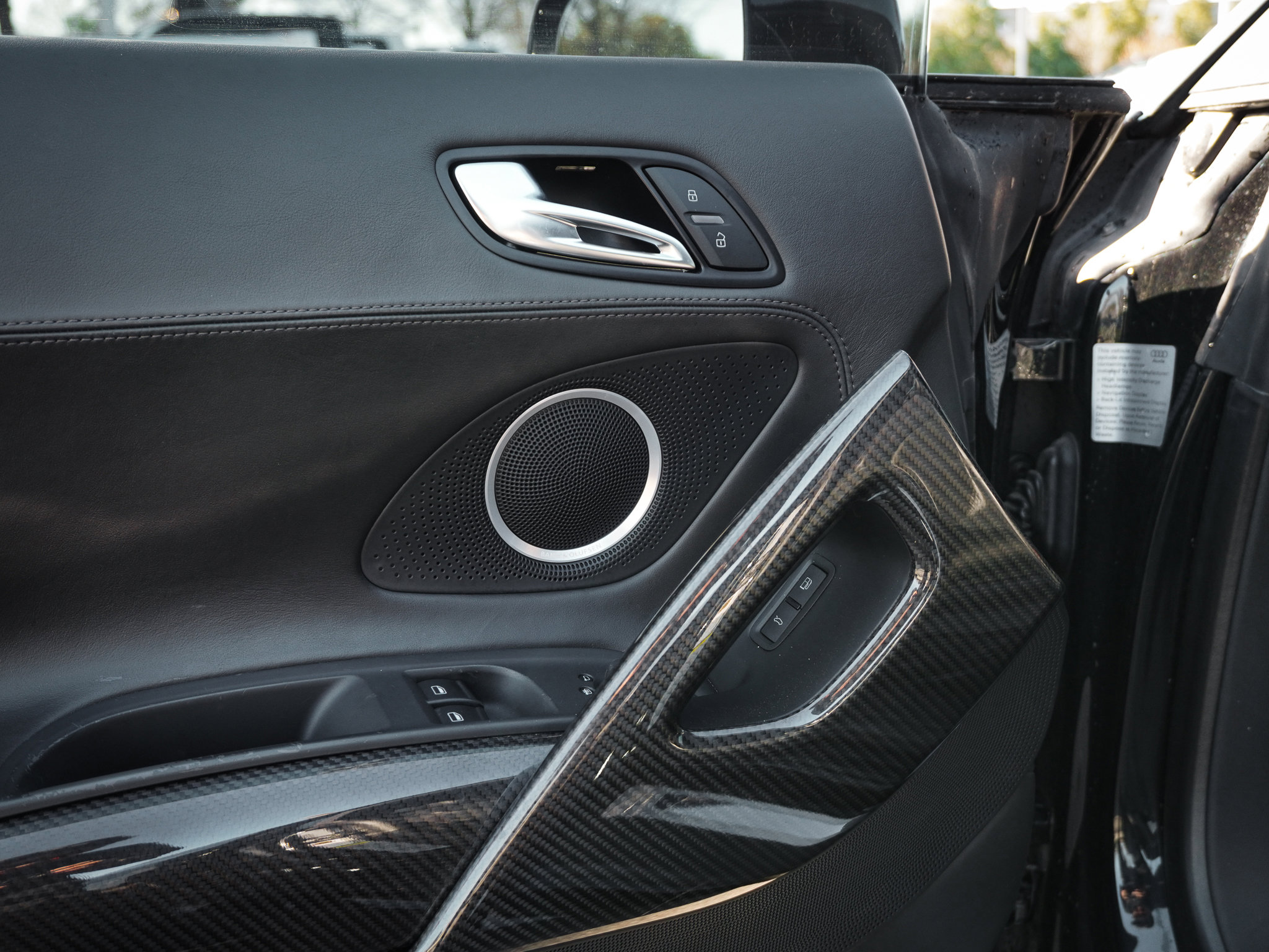 Used 2010 Audi R8 V10 image 19