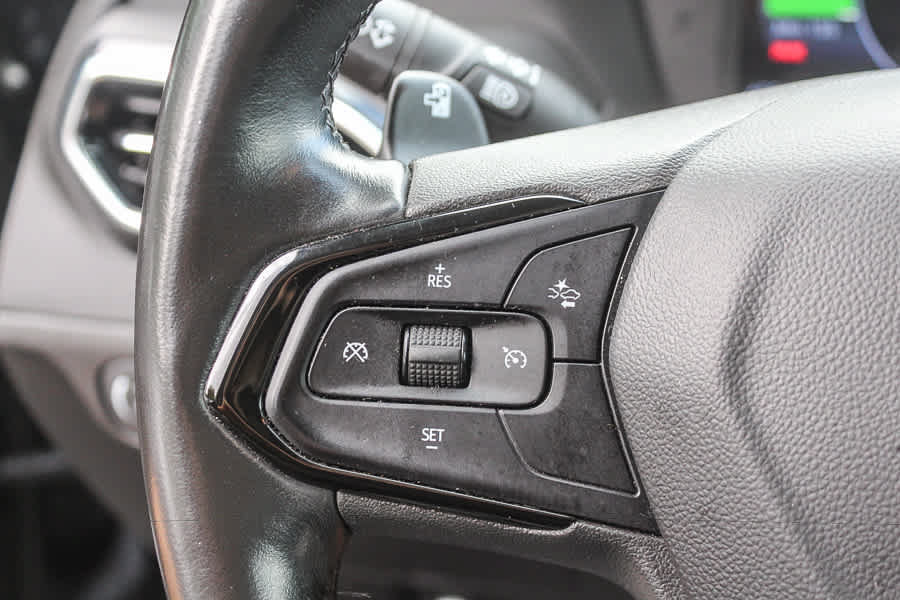 Used 2023 Chevrolet Bolt EUV Premier w/ Redline Edition FWD image 28