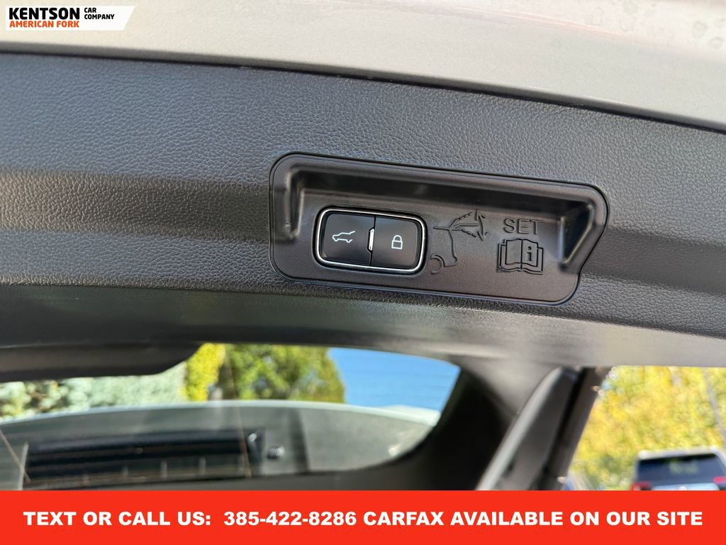 Used 2024 Ford Explorer XLT w/ Equipment Group 202A image 38