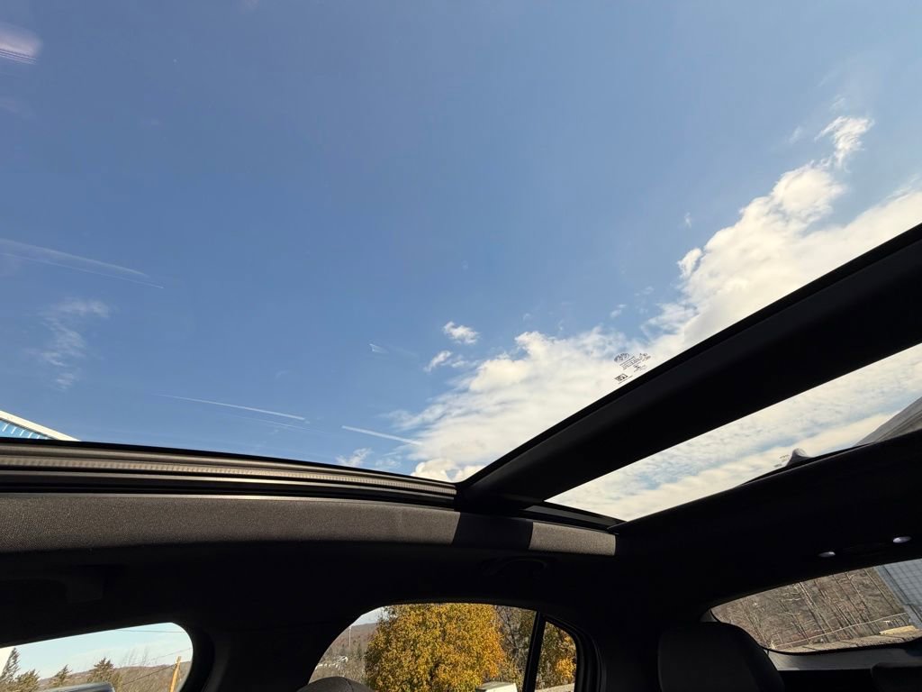 Used 2023 Alfa Romeo Stelvio Veloce image 23