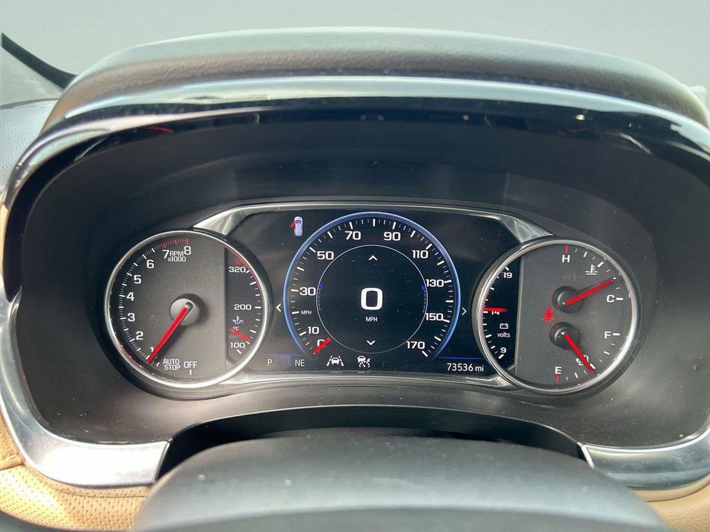 Used 2022 Chevrolet Traverse Premier FWD image 34