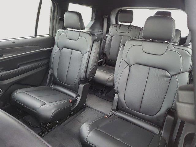 New 2025 Jeep Grand Cherokee L Limited w/ Luxury Tech Group II image 13
