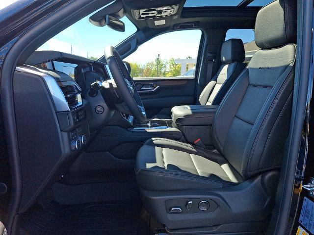 New 2026 GMC Yukon Denali w/ Sun & Power Step Package AWD/4WD image 13