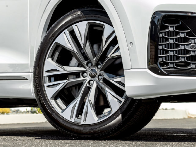 New 2026 Audi Q8 Premium Plus AWD/4WD image 12