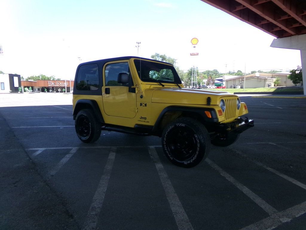 Used 2004 Jeep Wrangler X AWD/4WD image 4