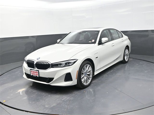Used 2023 BMW 330e xDrive 330e xDrive w/ Premium Package image 3