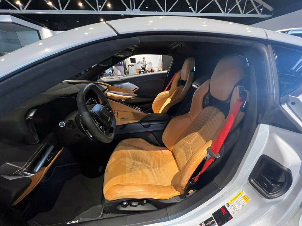 Used 2020 Chevrolet Corvette Stingray Premium Cpe w/ 3LT Preferred Equipment Group RWD image 12