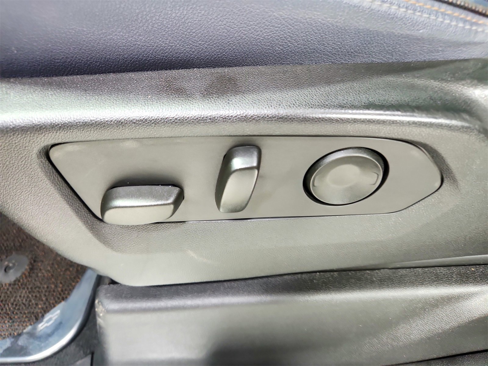 Used 2023 Chevrolet Silverado 1500 High Country w/ Technology Package image 20