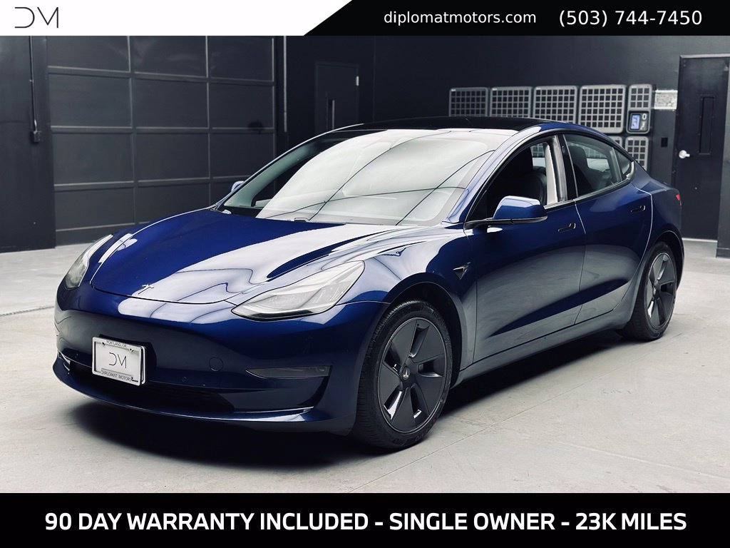 Used 2021 Tesla Model 3 Standard Range Plus RWD image 1