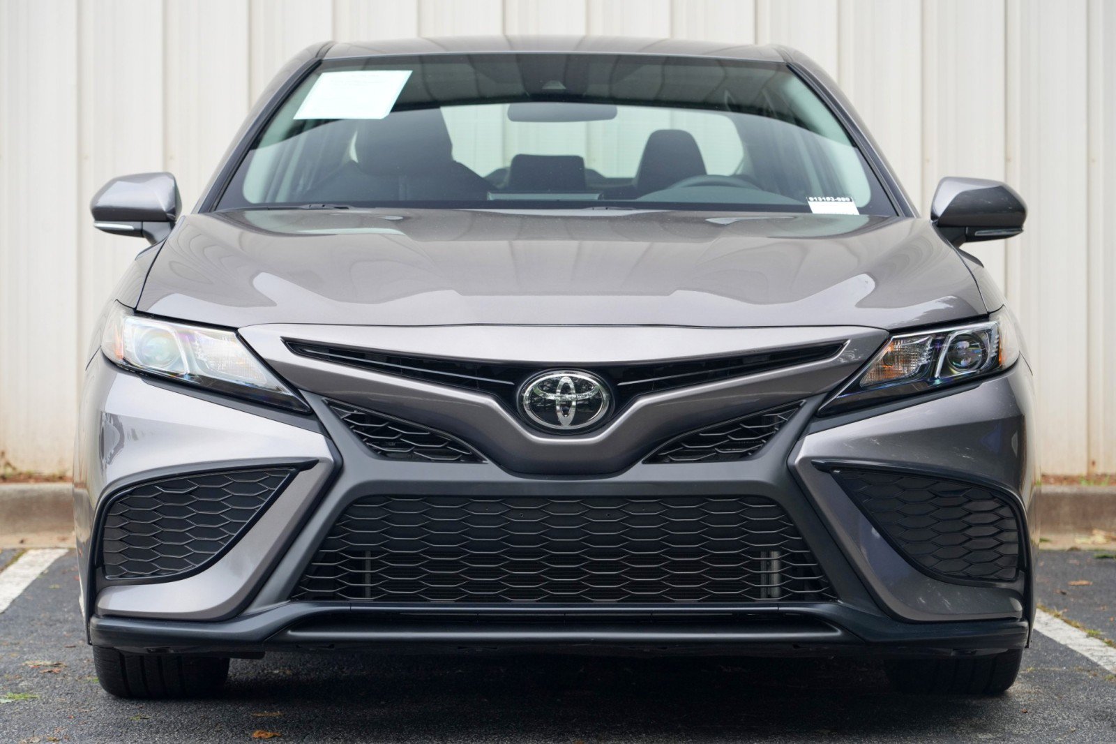 Used 2024 Toyota Camry SE FWD image 6