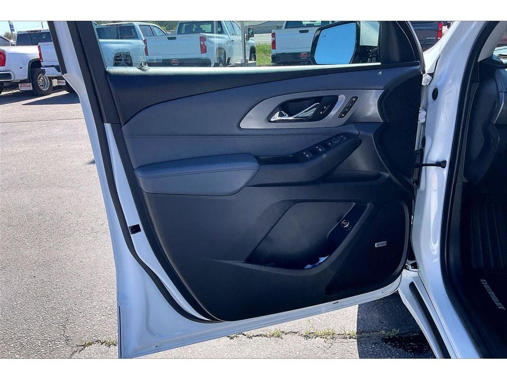Used 2020 Chevrolet Traverse Premier AWD/4WD image 24
