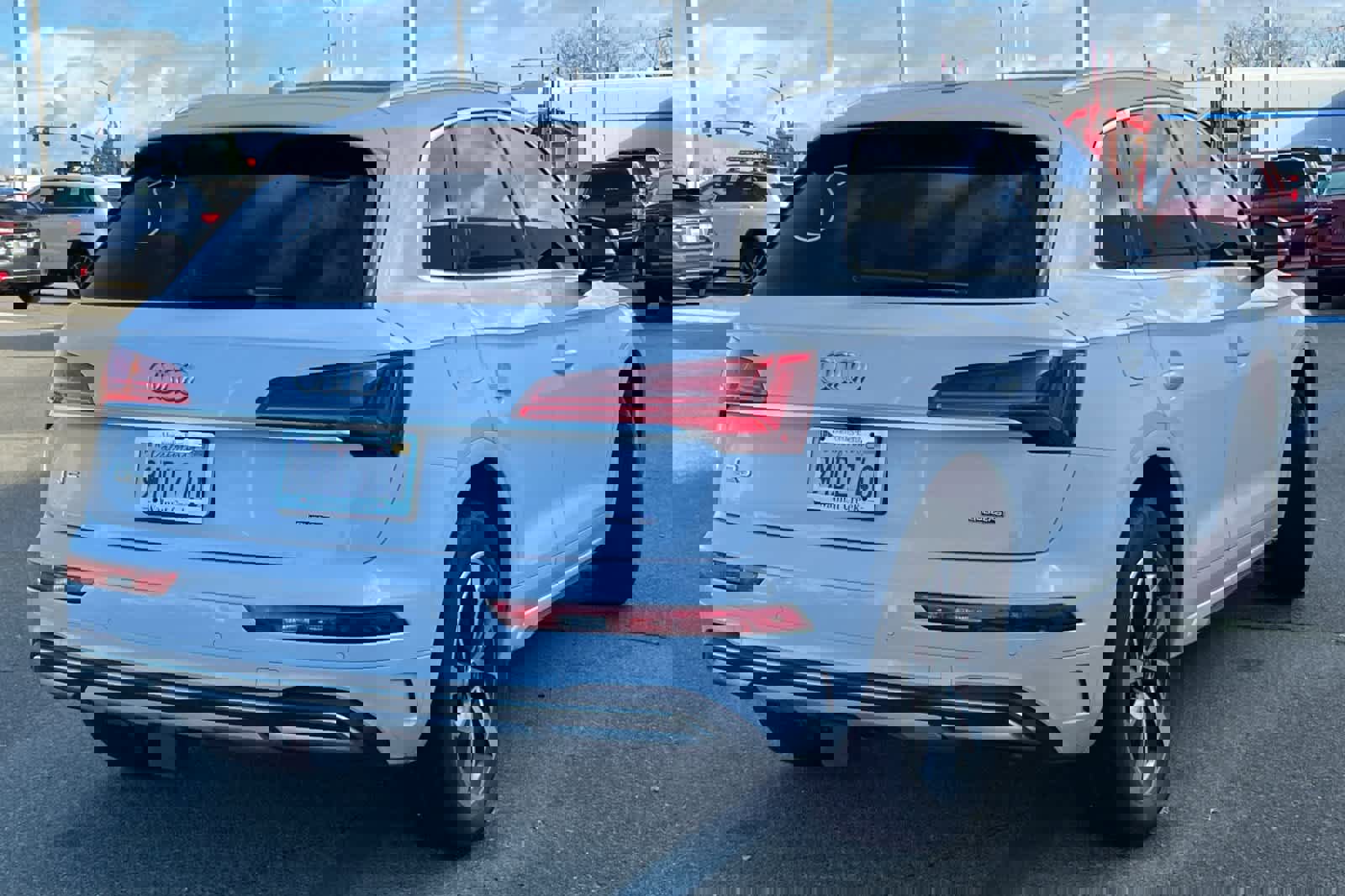 Used 2021 Audi Q5 Premium w/ Convenience Package image 2