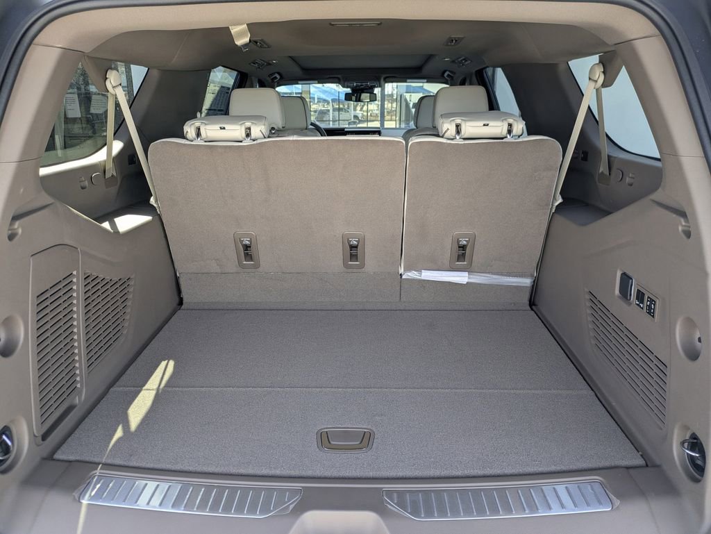 New 2026 GMC Yukon XL Denali w/ Sun & Power Step Package AWD/4WD image 32