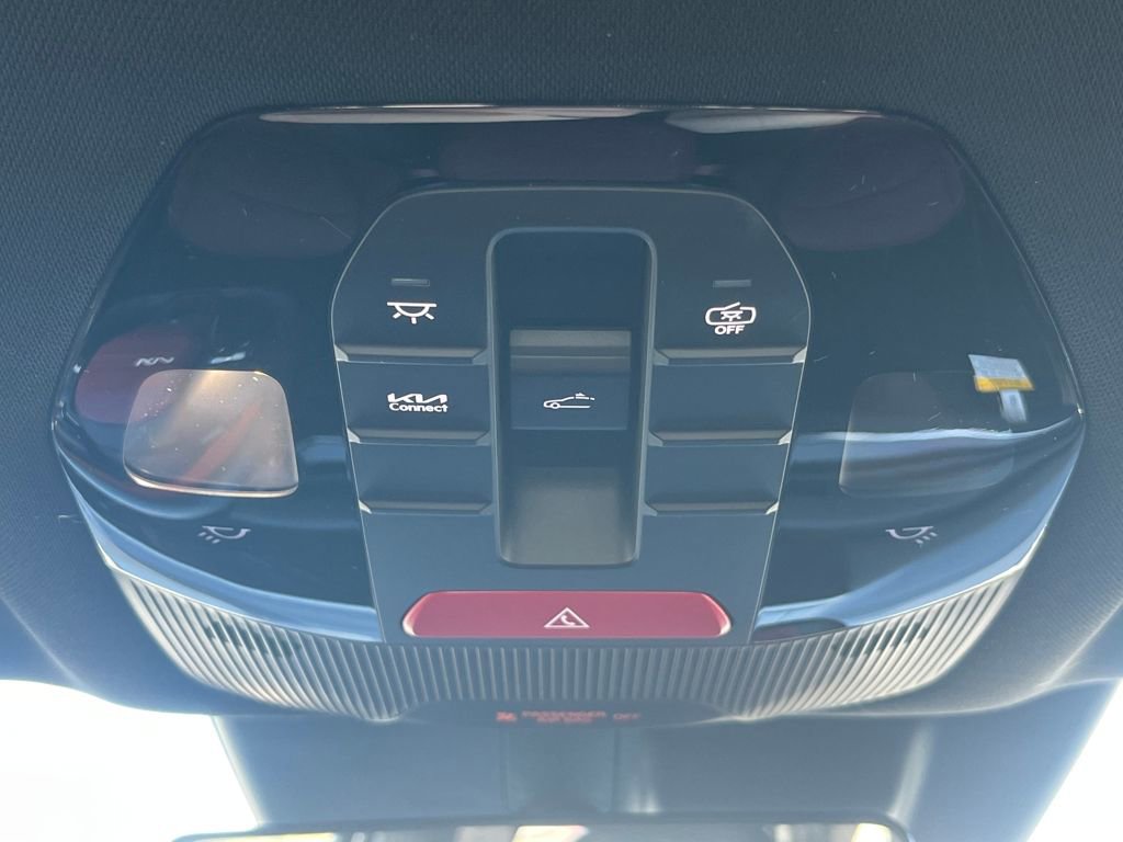 New 2025 Kia K4 GT-Line image 36