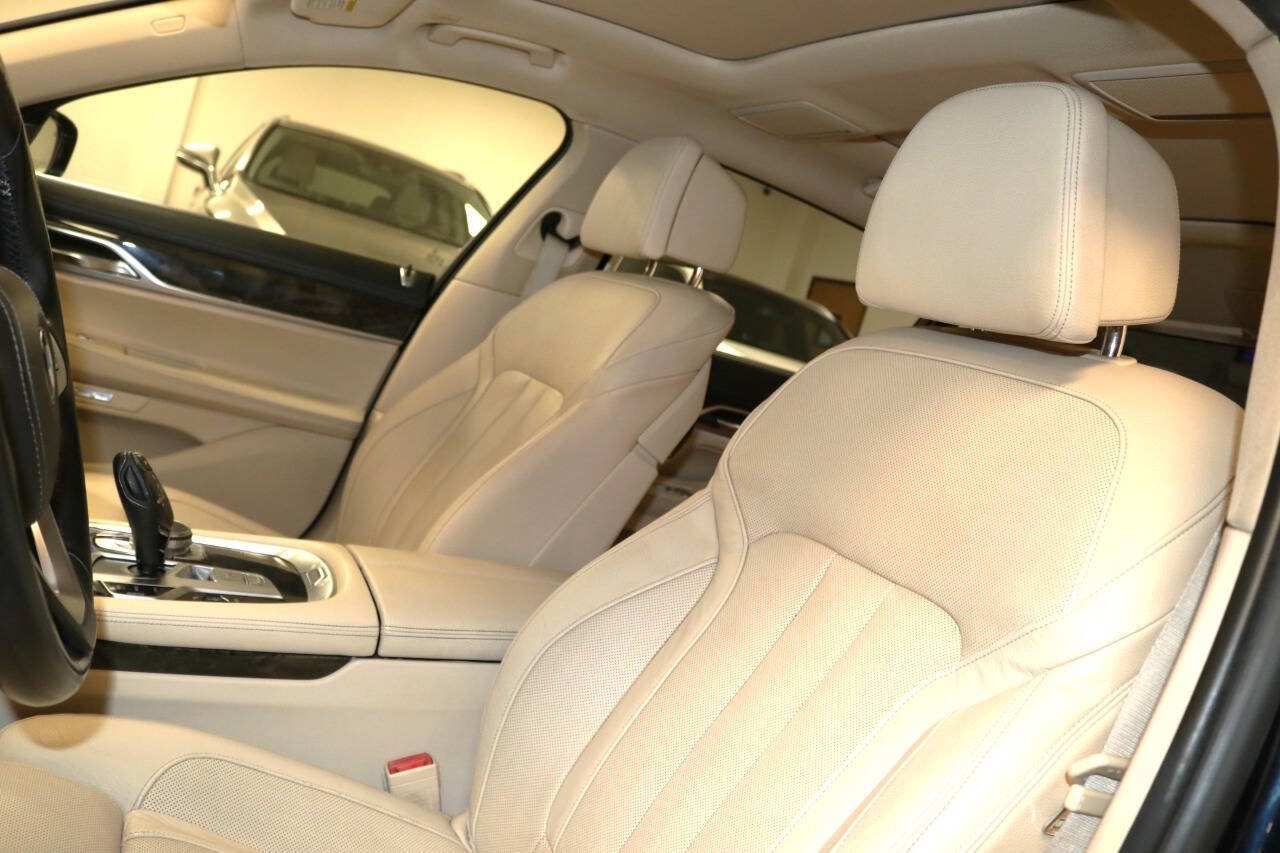 Used 2016 BMW 740i RWD image 84