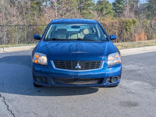Used 2009 Mitsubishi Galant ES image 2