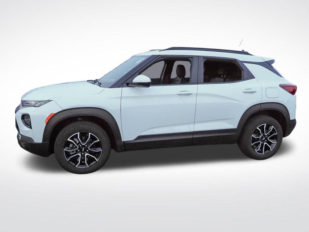 Certified 2023 Chevrolet TrailBlazer ACTIV w/ Sun and Liftgate Package image 4