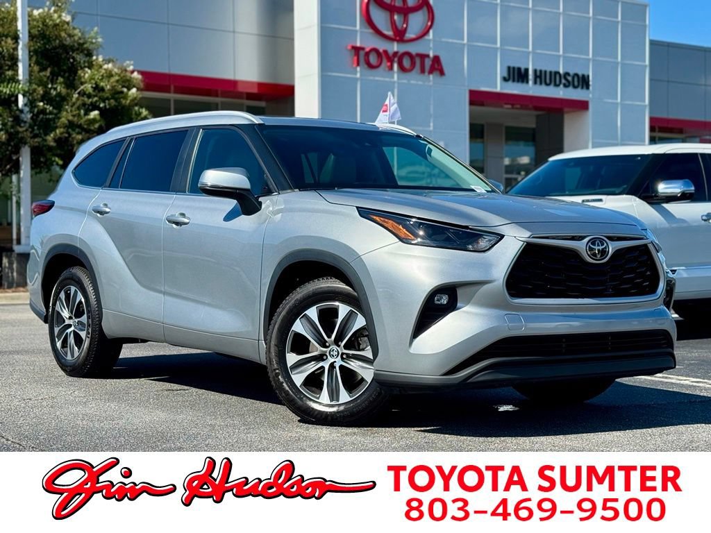 Used 2023 Toyota Highlander XLE