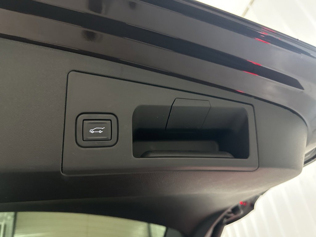 Used 2021 Cadillac XT5 Premium Luxury image 33