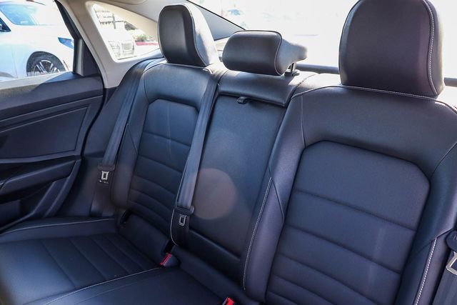 Used 2024 Volkswagen Jetta SE image 21