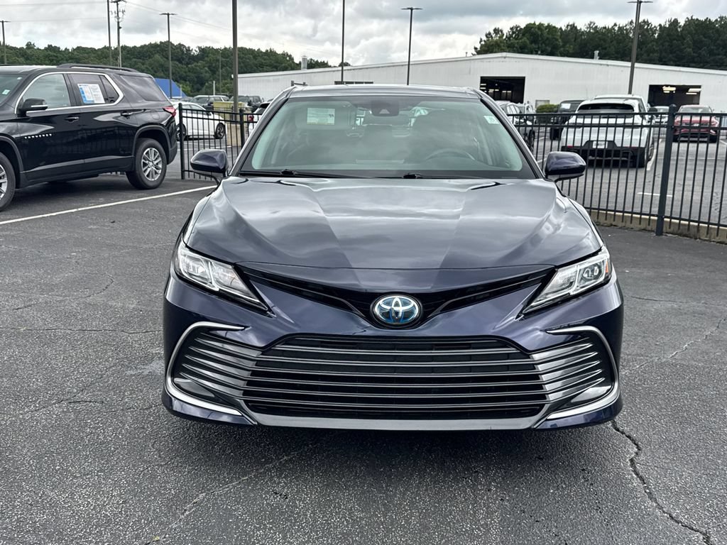 Used 2022 Toyota Camry LE FWD image 3