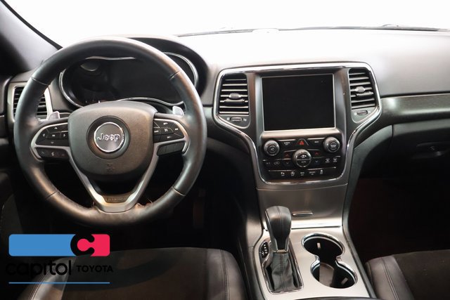 Used 2017 Jeep Grand Cherokee Altitude AWD/4WD image 13