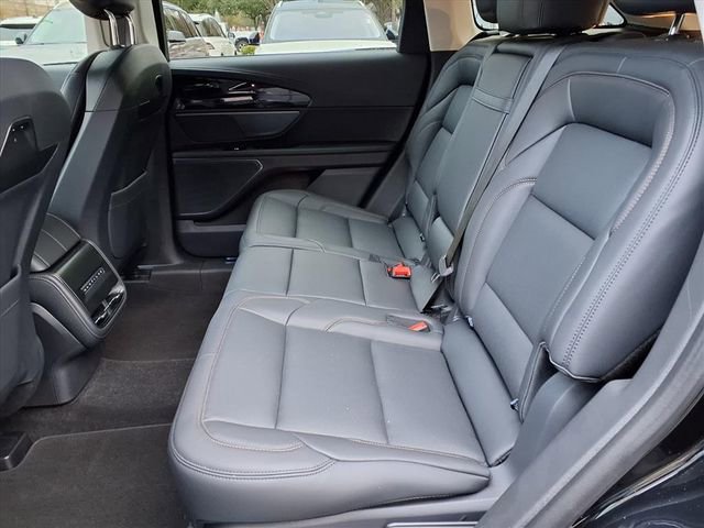 New 2026 Lincoln Nautilus Premier image 9