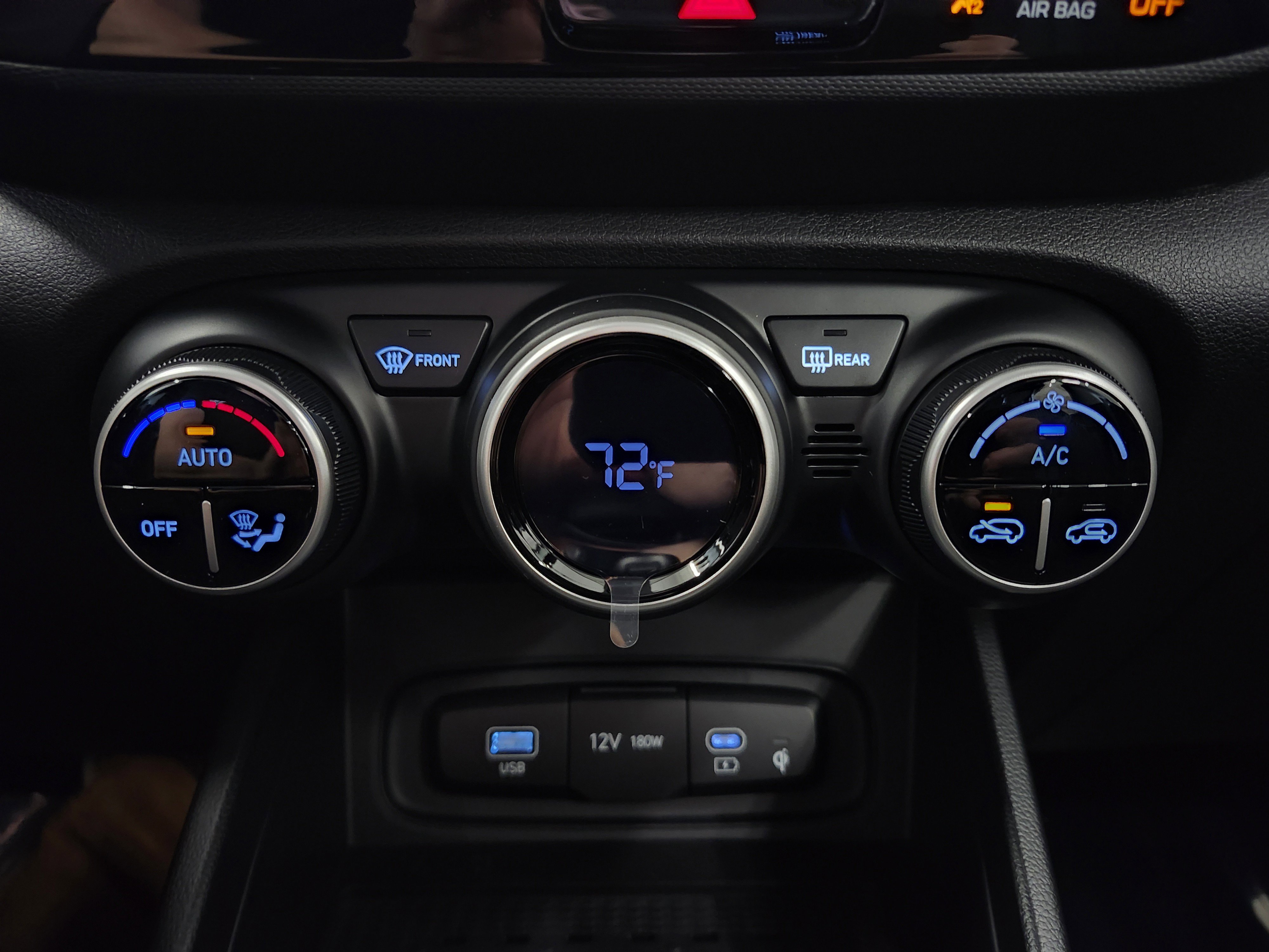 New 2026 Hyundai Venue SEL image 8